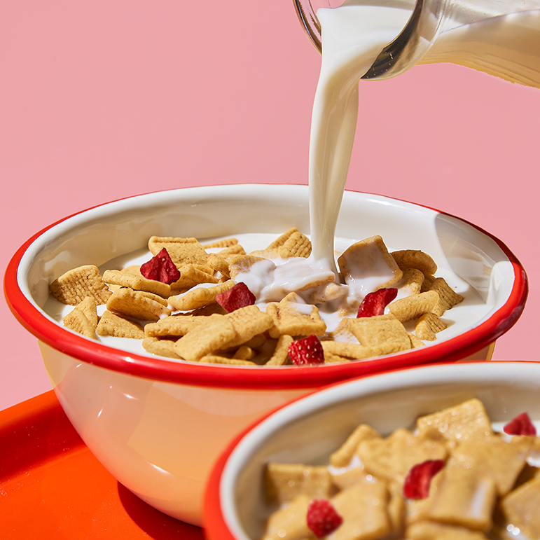 Strawberry Strudel with Strawberries Cereal - Classic Finish